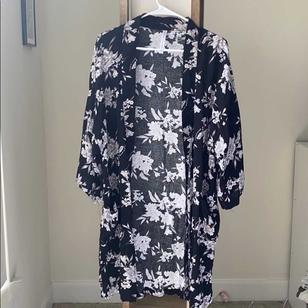 Floral kimono
